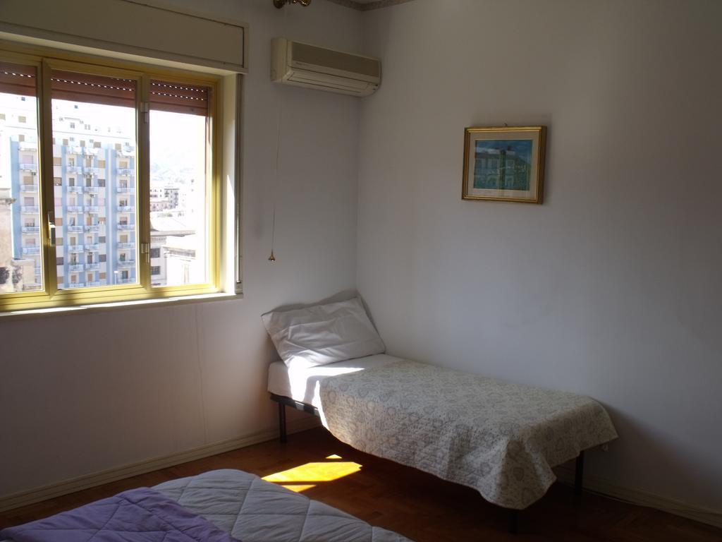 A Tre Passi Dal Centro Hotel Palermo Eksteriør billede
