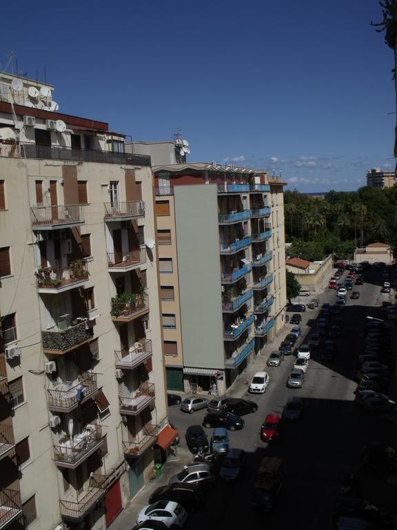 A Tre Passi Dal Centro Hotel Palermo Eksteriør billede