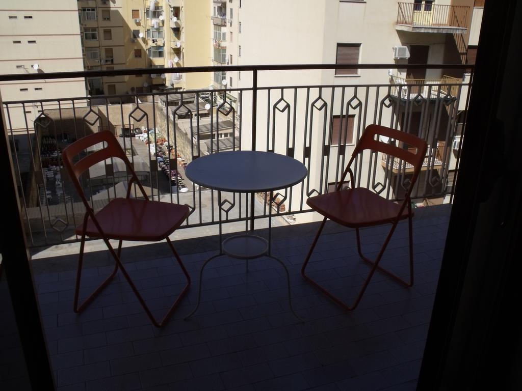 A Tre Passi Dal Centro Hotel Palermo Eksteriør billede